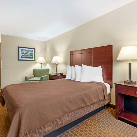Best Western Wittenberg Inn מראה חיצוני תמונה