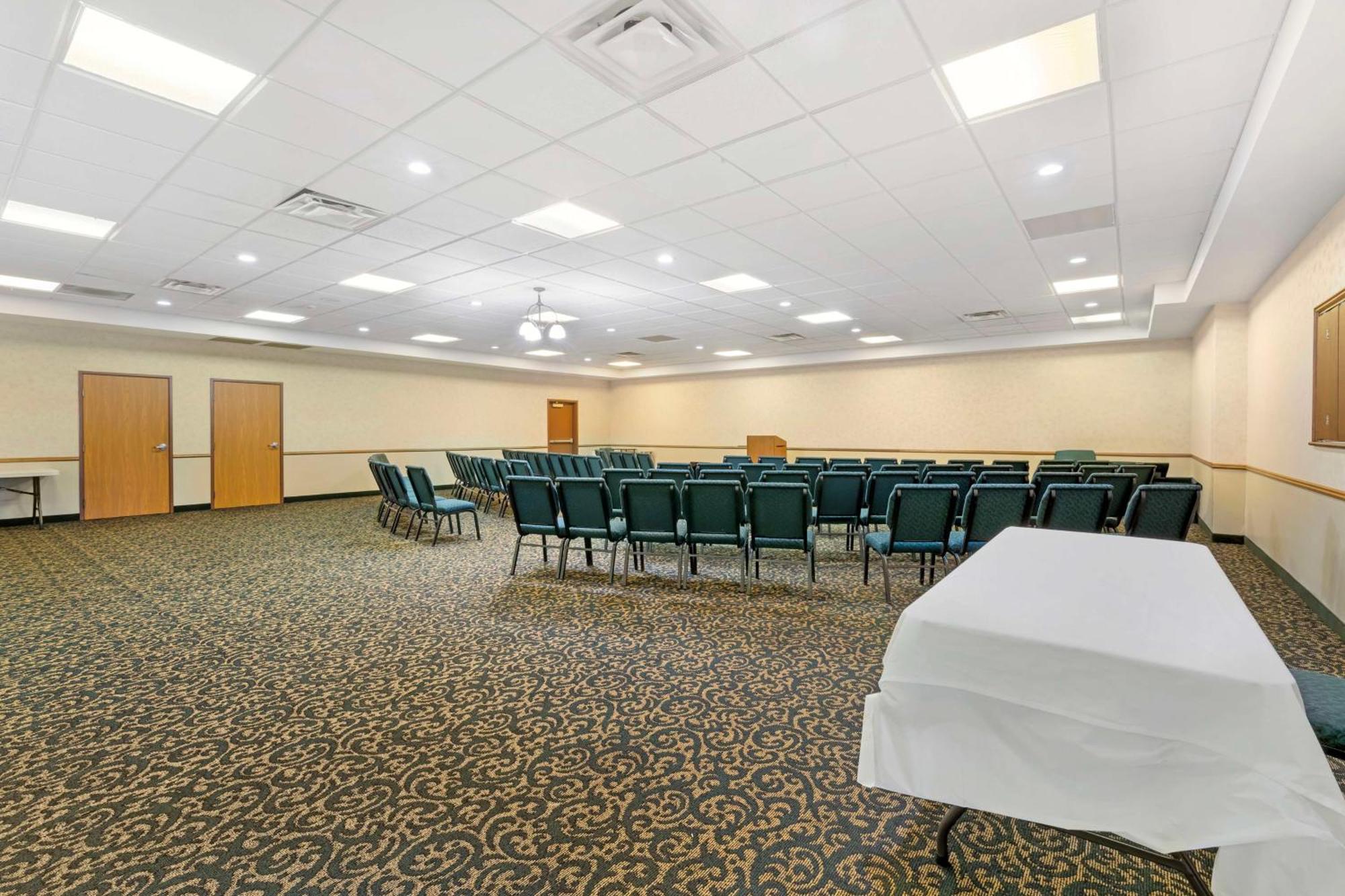 Best Western Wittenberg Inn מראה חיצוני תמונה