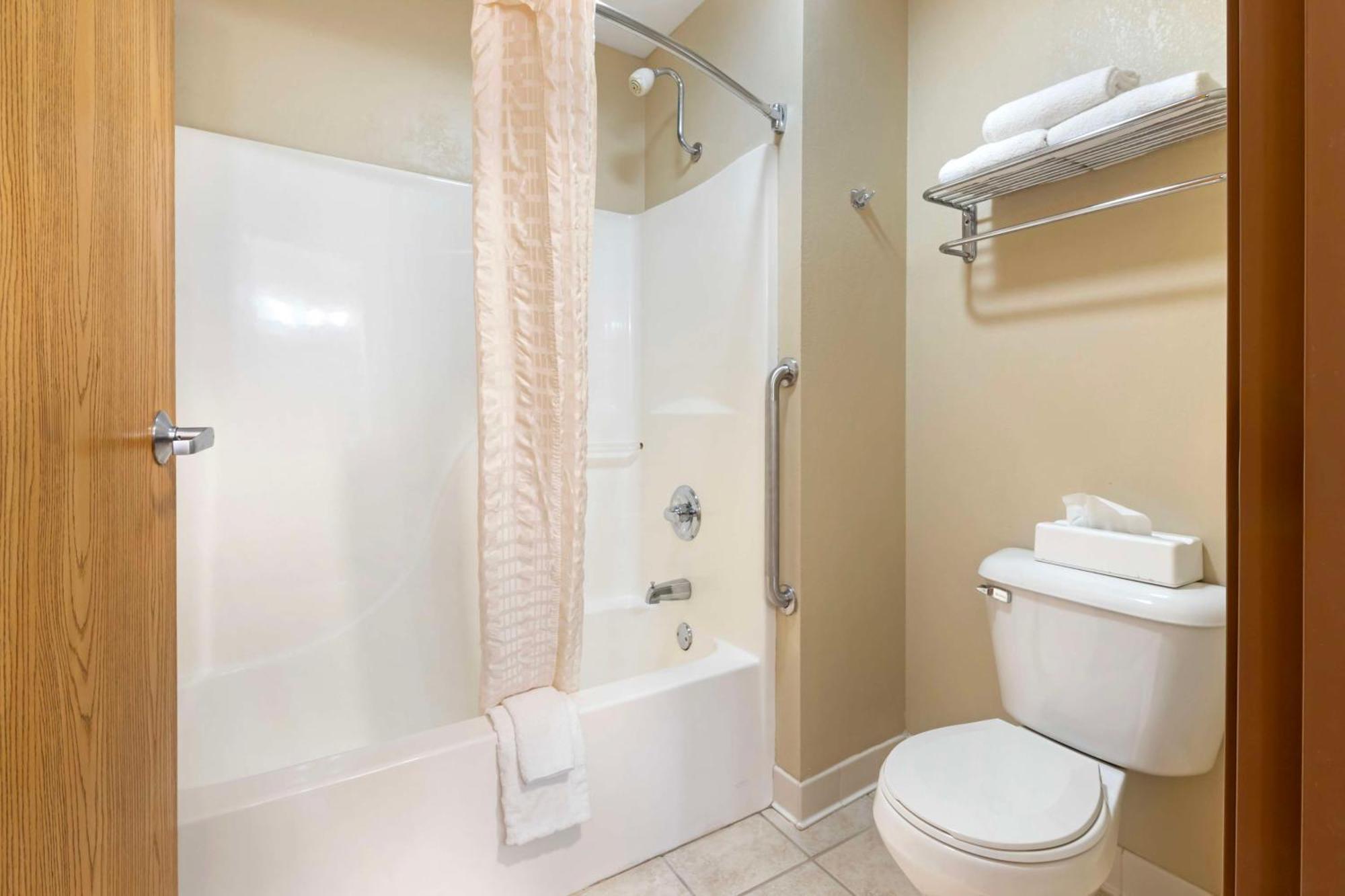 Best Western Wittenberg Inn מראה חיצוני תמונה