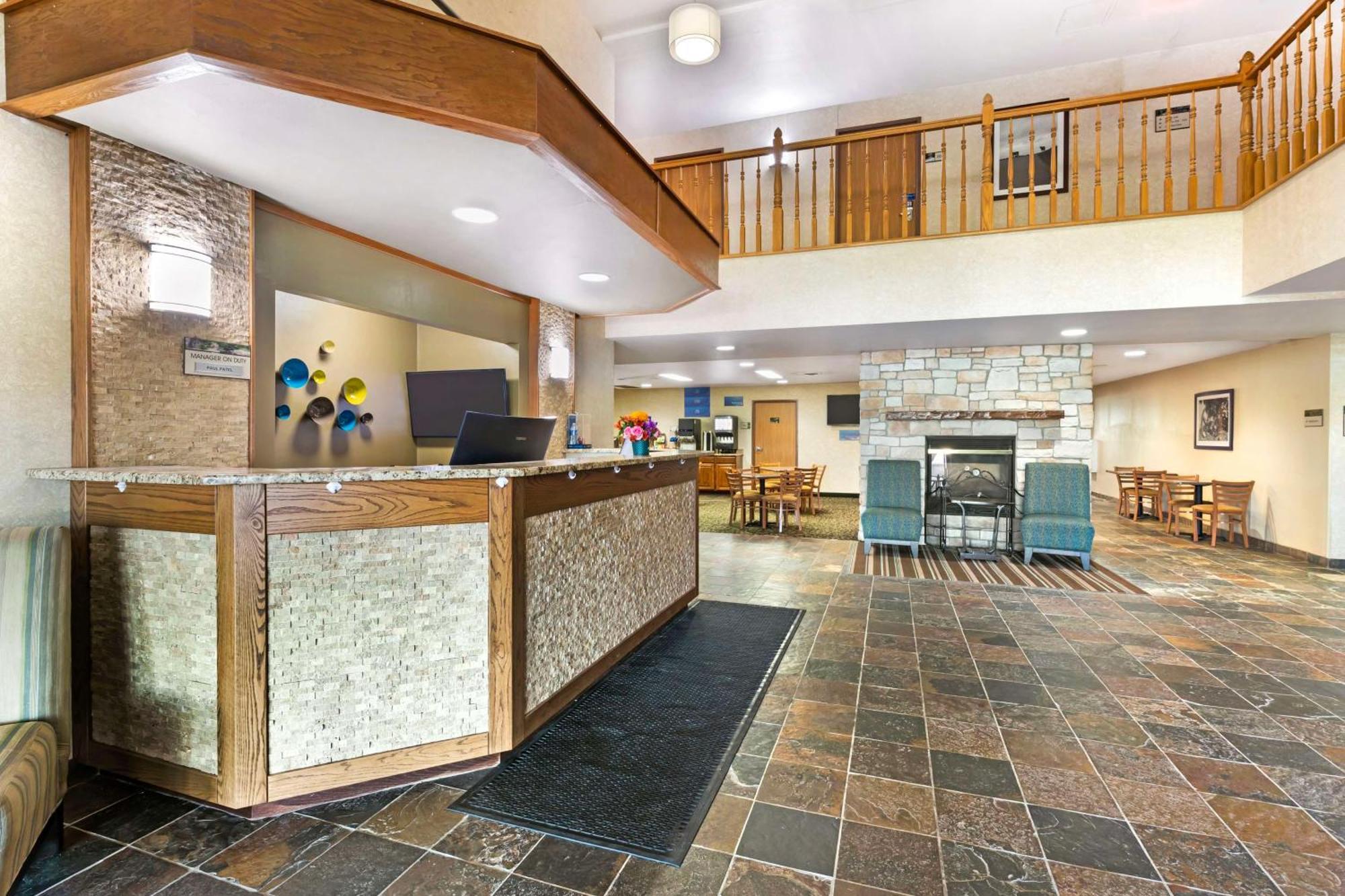 Best Western Wittenberg Inn מראה חיצוני תמונה