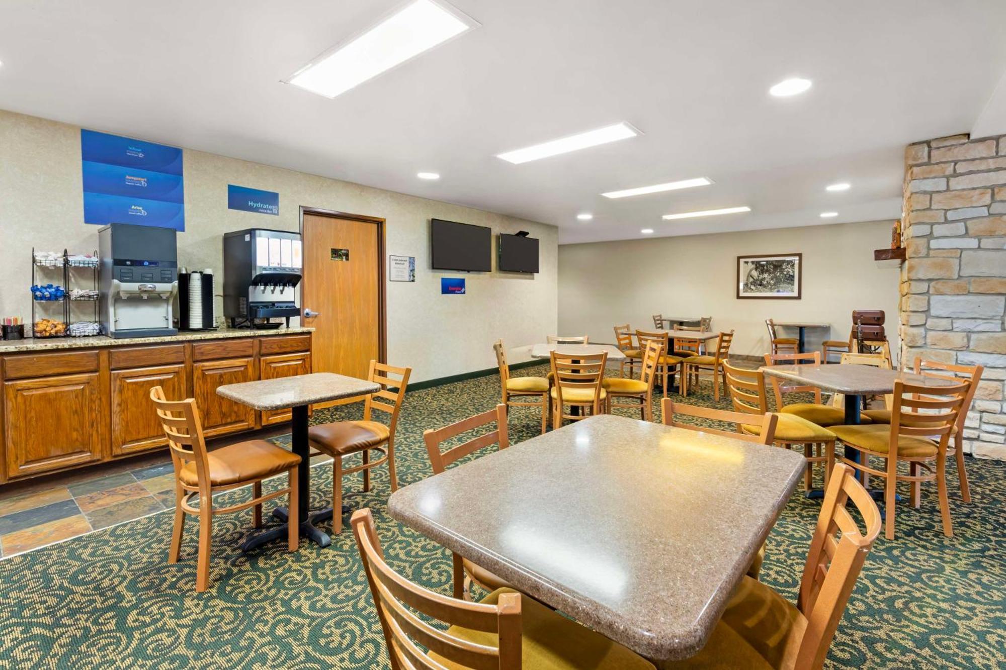 Best Western Wittenberg Inn מראה חיצוני תמונה