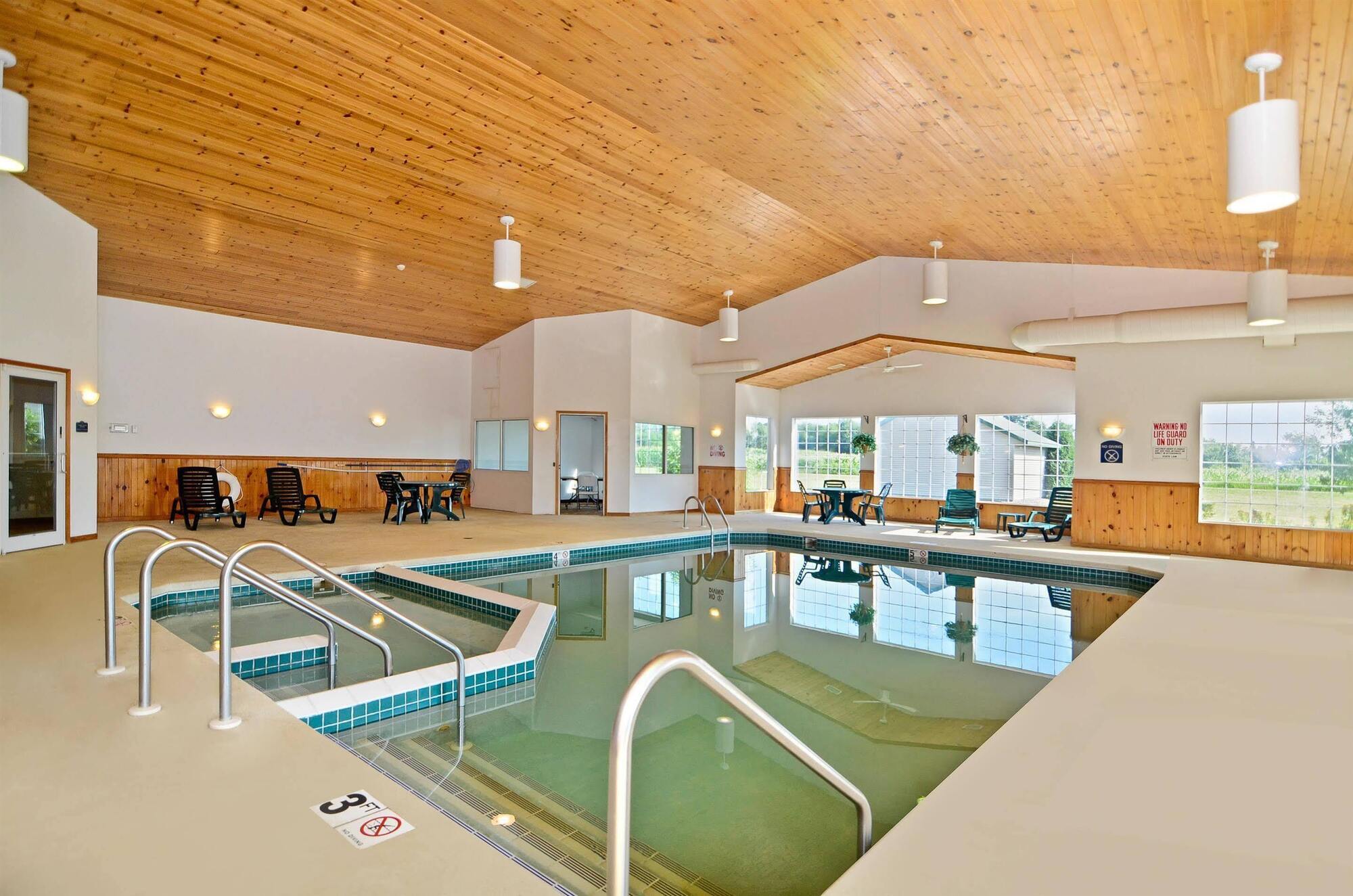 Best Western Wittenberg Inn מראה חיצוני תמונה